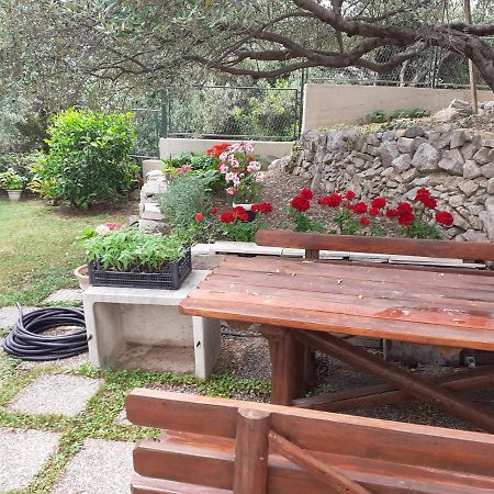 Apartman Vrisika Ll Makarska Apartment Екстериор снимка