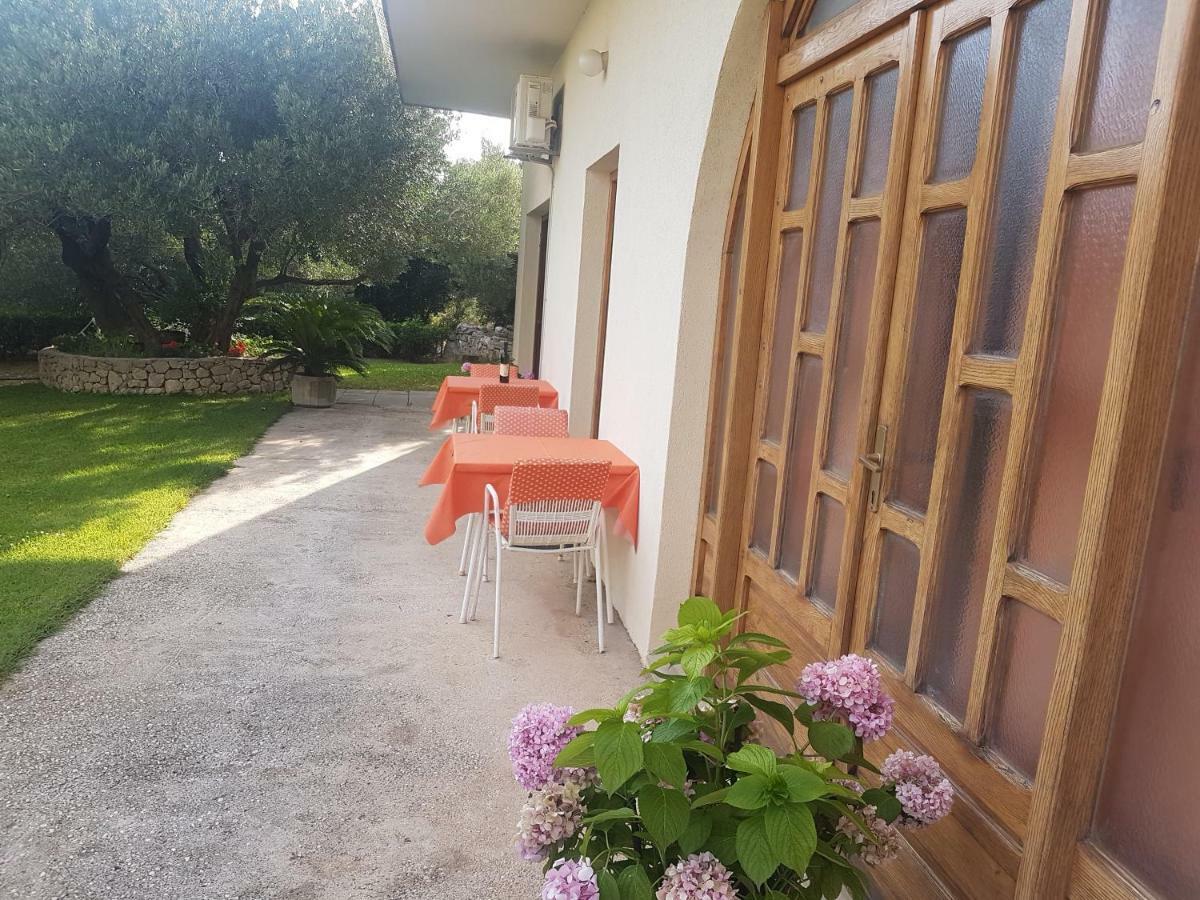 Apartman Vrisika Ll Makarska Apartment Екстериор снимка